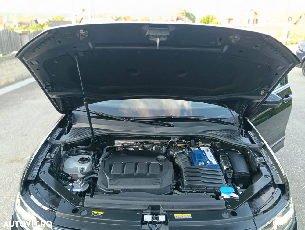 Volkswagen Tiguan 2.0 TDI SCR 4MOTION DSG R-Line - 32