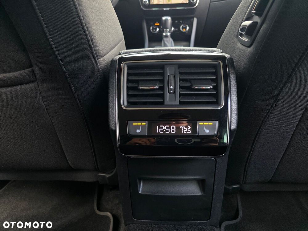 Skoda Superb 1.4 TSI Plug-In Hybrid Style DSG - 28