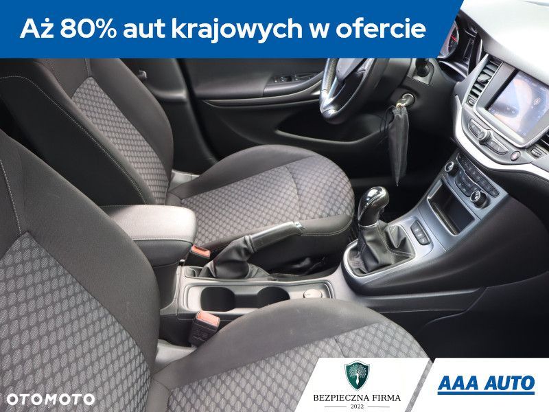 Opel Astra - 11