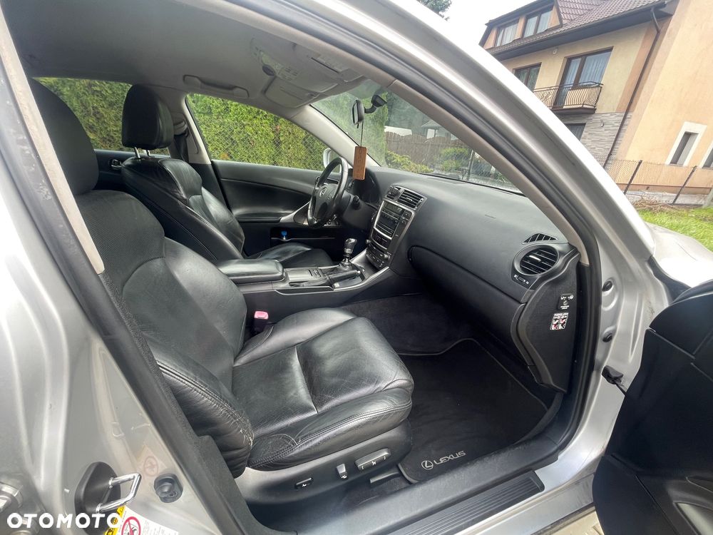 Lexus IS 220 D Classic - 9