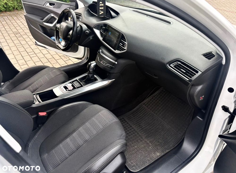 Peugeot 308 BlueHDi 120 EAT6 Stop & Start Active Business-Paket - 6