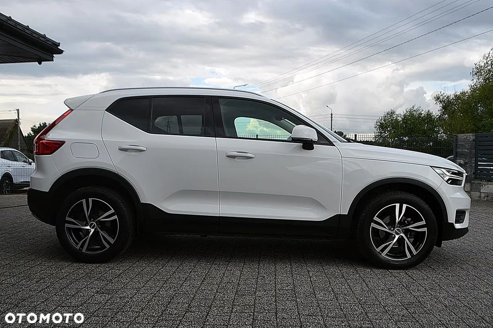 Volvo XC 40 T3 Momentum - 8