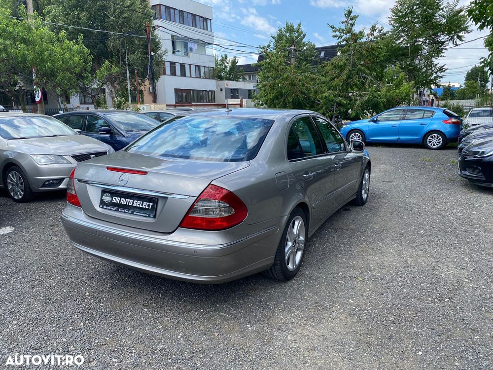 Mercedes-Benz E - 13