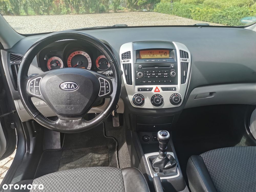 Kia Ceed 1.6 CVVT LX - 5