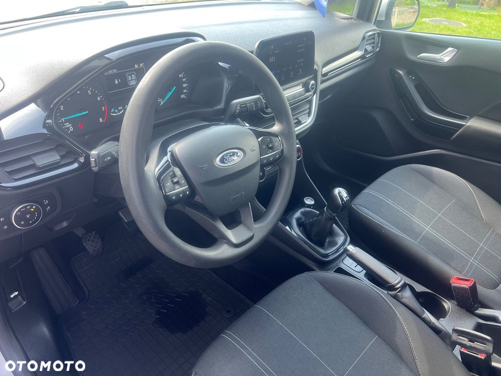 Ford Fiesta - 19