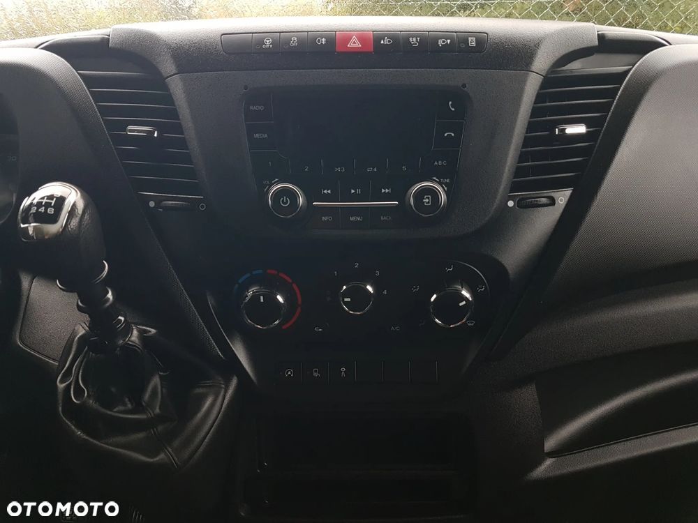 Iveco DAILY KONTENER NISKOPODŁOGOWY 4,43x2,23x2,43 SKLEP FOODTRUCK BAR KLIMA KONIOWÓZ KAMPER - 10