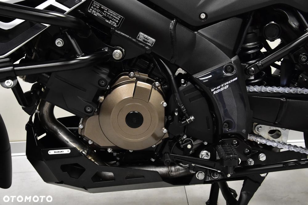 Suzuki DL - 24