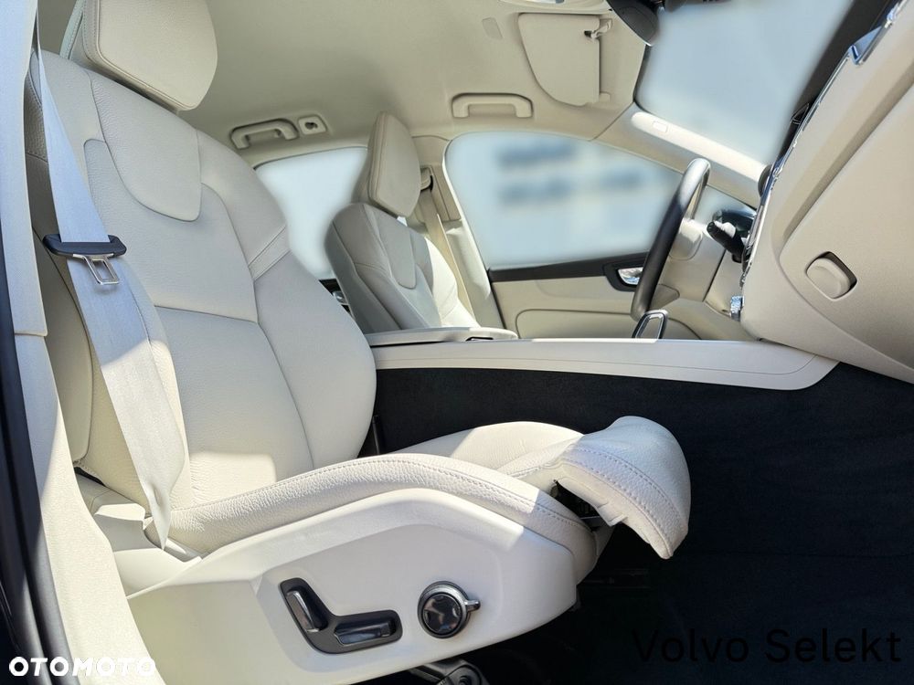 Volvo XC 60 - 26