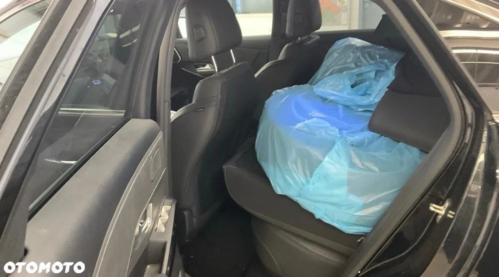 DS Automobiles DS 7 Crossback - 11