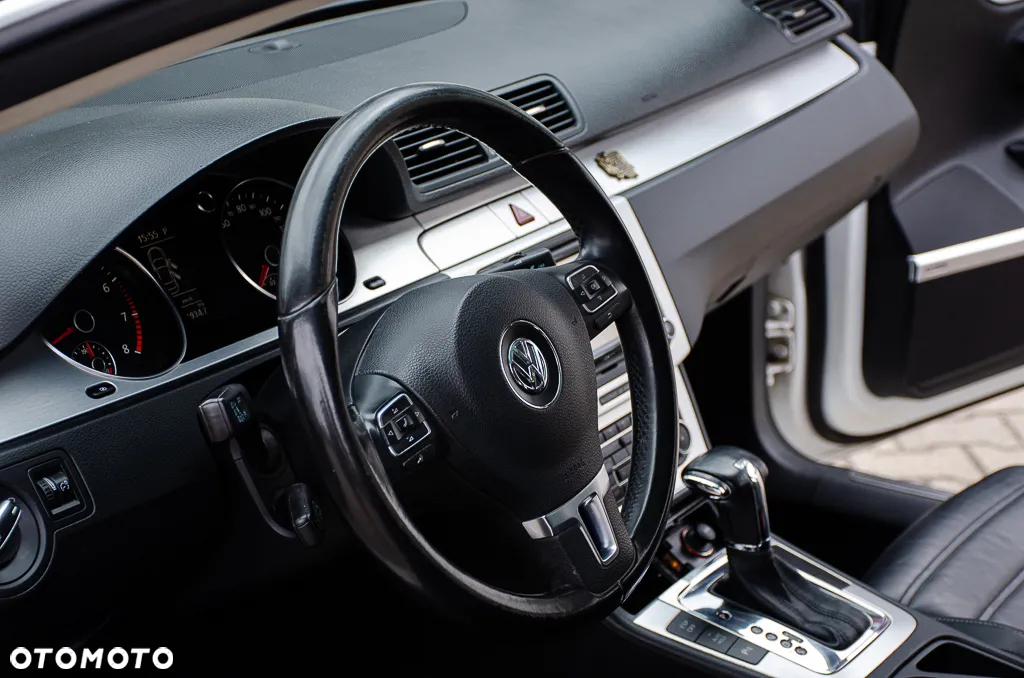 Volkswagen Passat CC 2.0 TSI DSG - 8