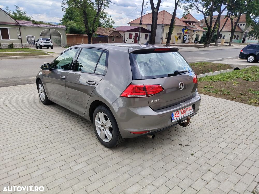Volkswagen Golf 1.6 TDI DPF Trendline - 4