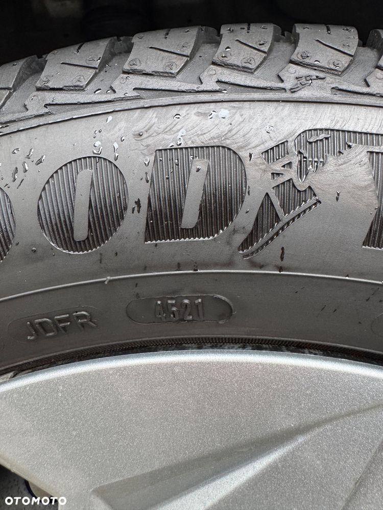Hyundai i20 - 20