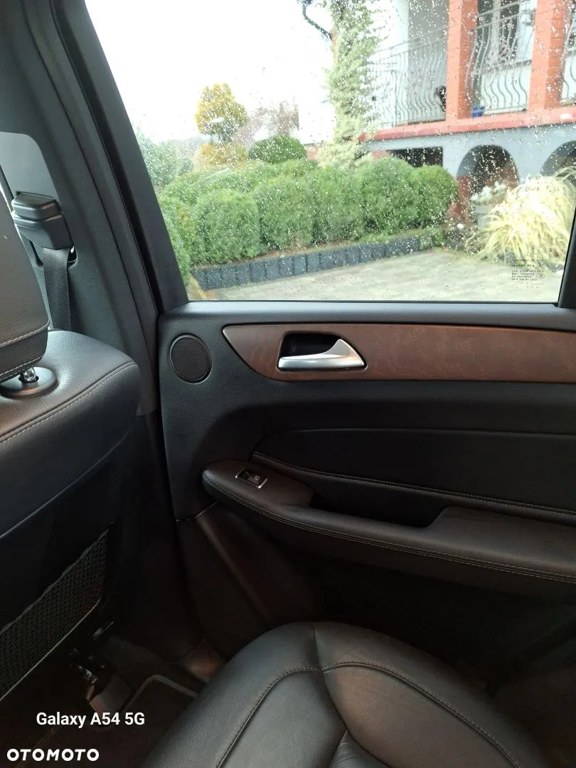 Mercedes-Benz GLE 350 d 4-Matic - 17