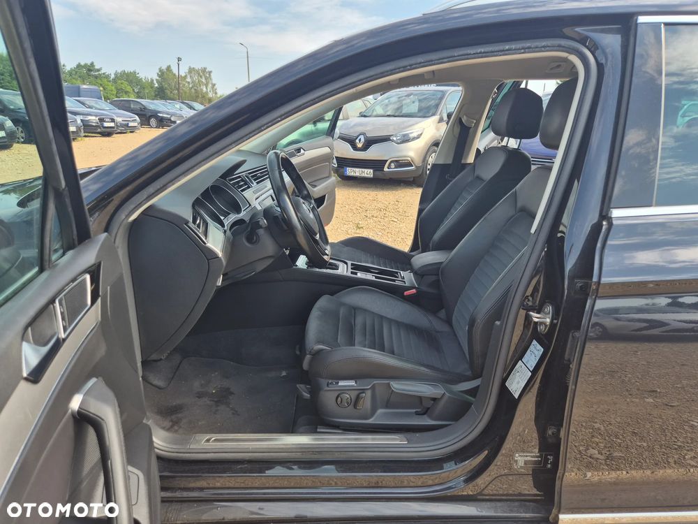 Volkswagen Passat Variant 2.0 TDI SCR DSG (BlueM Tech) Comfortline - 5