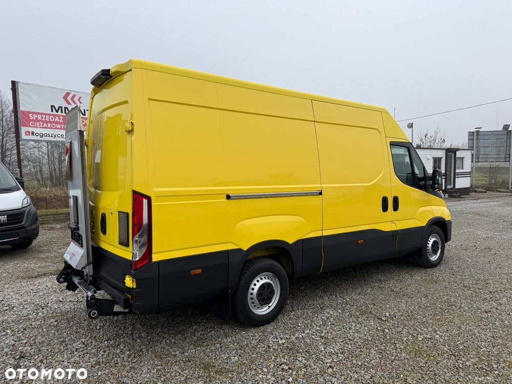 Iveco 2020/Daily/Winda BAR/Średni/manual/Klima/Tempomat/Business Pakiet - 2