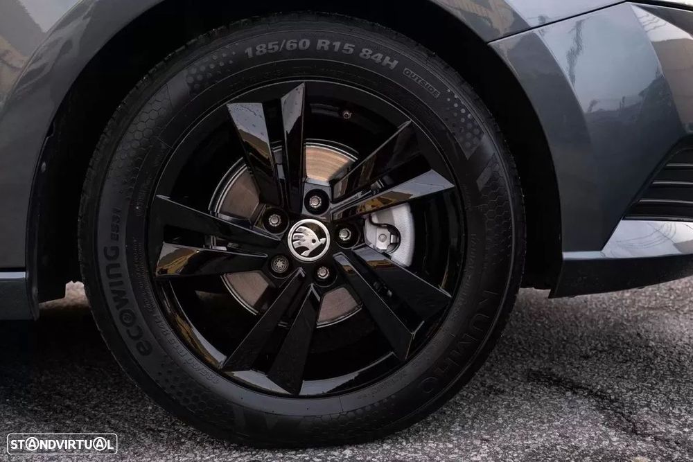 Skoda Fabia 1.0 TSI Essence - 3