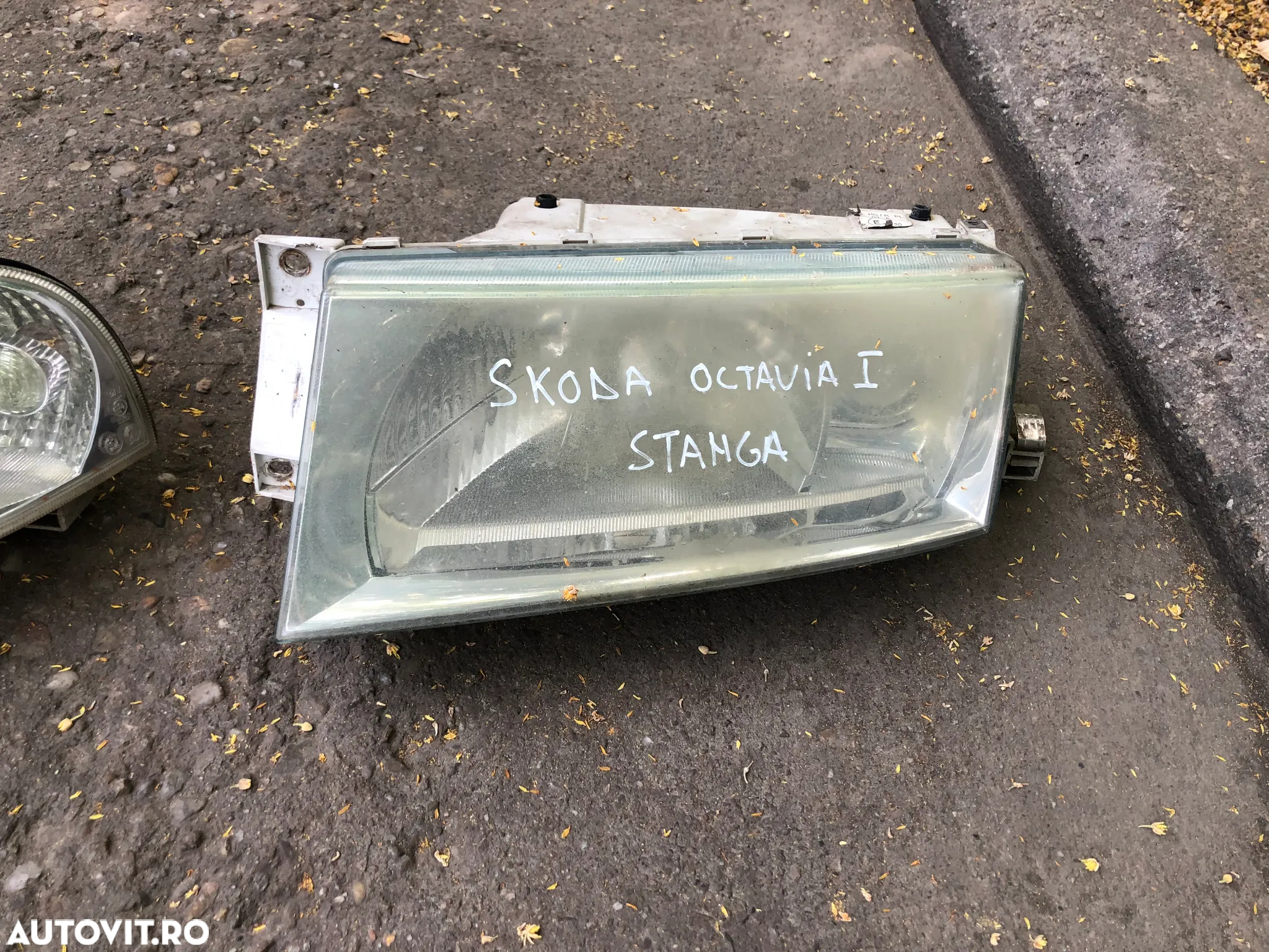 Far stanga/Far dreapta Skoda Octavia 1 halogen - 7