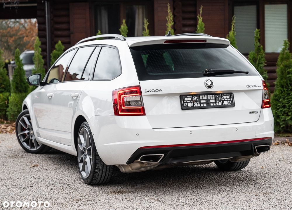 Skoda Octavia 2.0 TSI RS DSG - 8