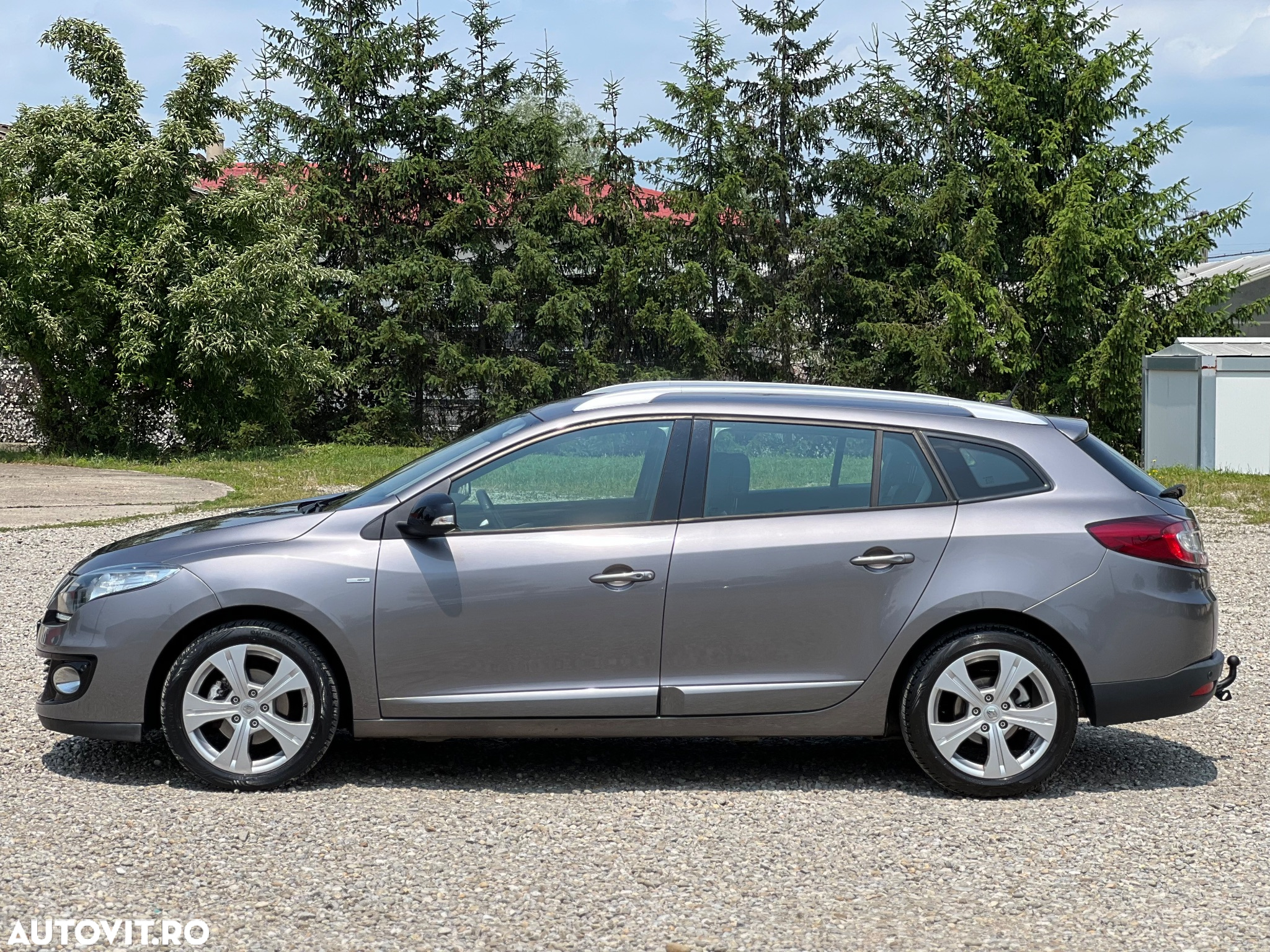 Renault Megane ENERGY dCi 110 Start & Stop Bose Edition - 9