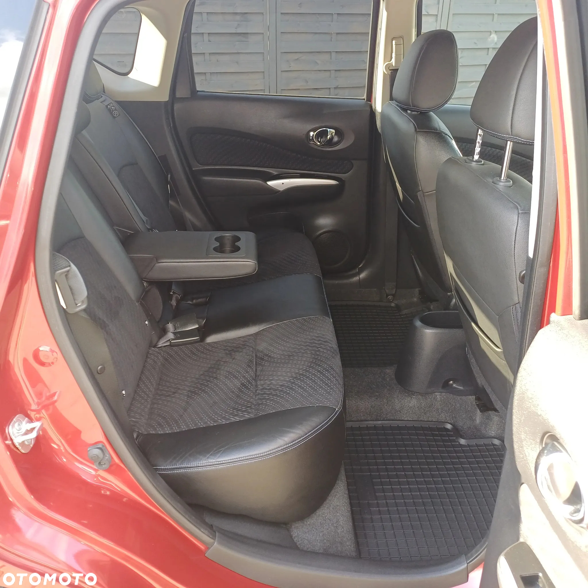 Nissan Note 1.2 DIG-S Tekna EU6 - 10