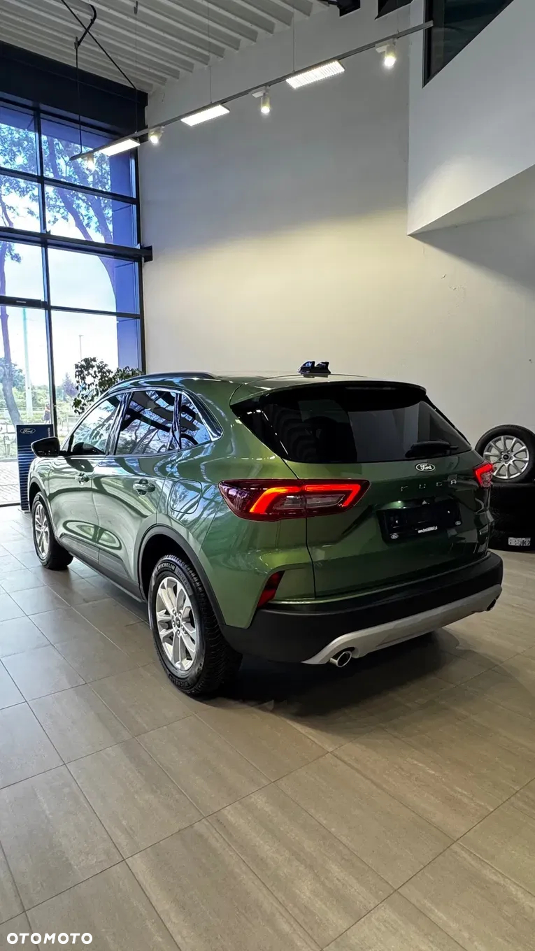 Ford Kuga 2.5 FHEV FWD Titanium - 5
