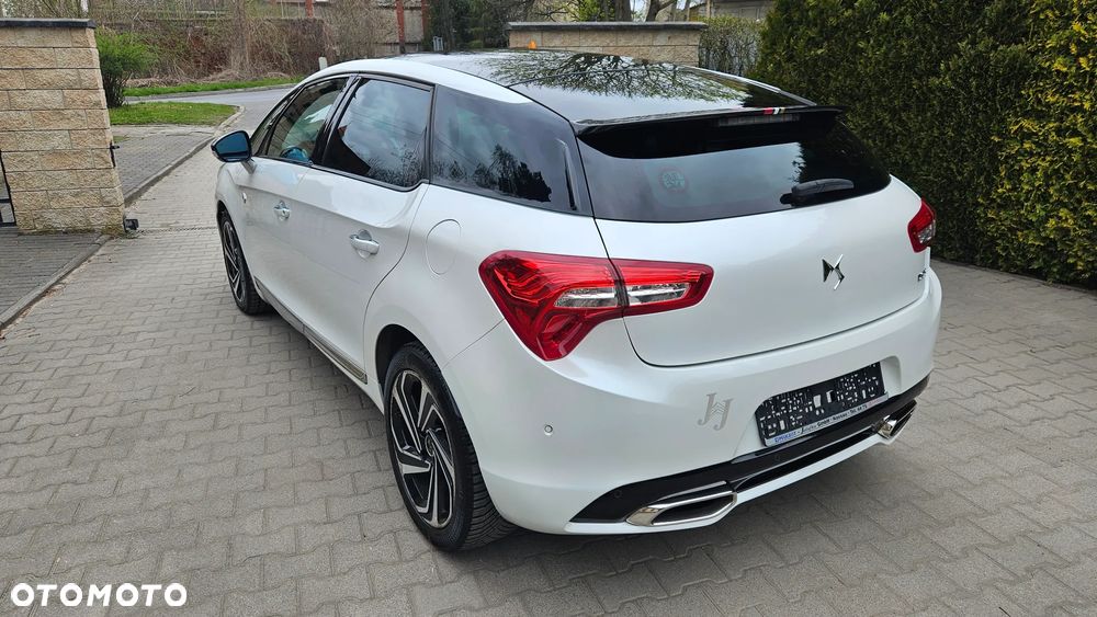 DS Automobiles DS 5 - 5