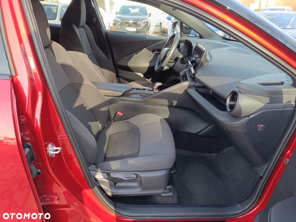Toyota C-HR - 11