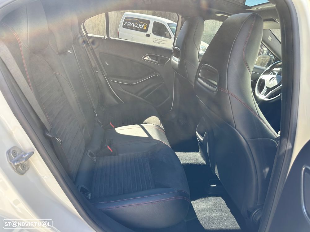 Mercedes-Benz A 180 CDI AMG Line - 34