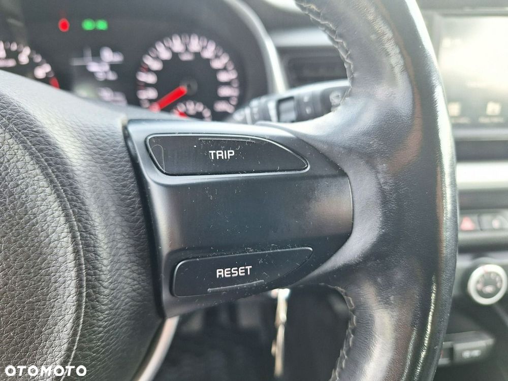 Kia Stonic 1.2 M - 16