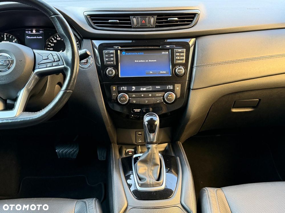 Nissan X-Trail 2.0 dCi Tekna 4WD Xtronic - 22