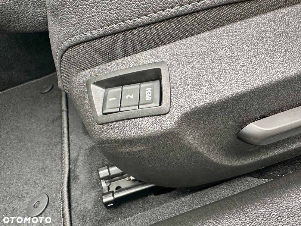 Opel Insignia 2.0 Turbo Automatik 150 Jahre - 15