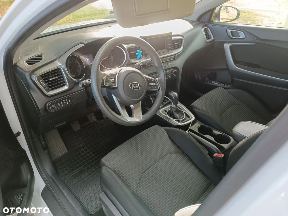 Kia Ceed 1.4 S - 12