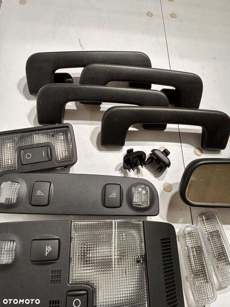 CZARNA PODSUFITKA SŁUPKI LAMPKI DASZKI AMBIENTE KOMBI SUFIT Audi A4 B6/B7 - 11