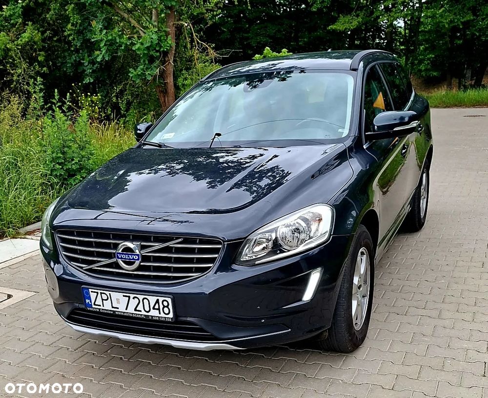 Volvo XC 60 D4 Drive-E R-Design Momentum - 2