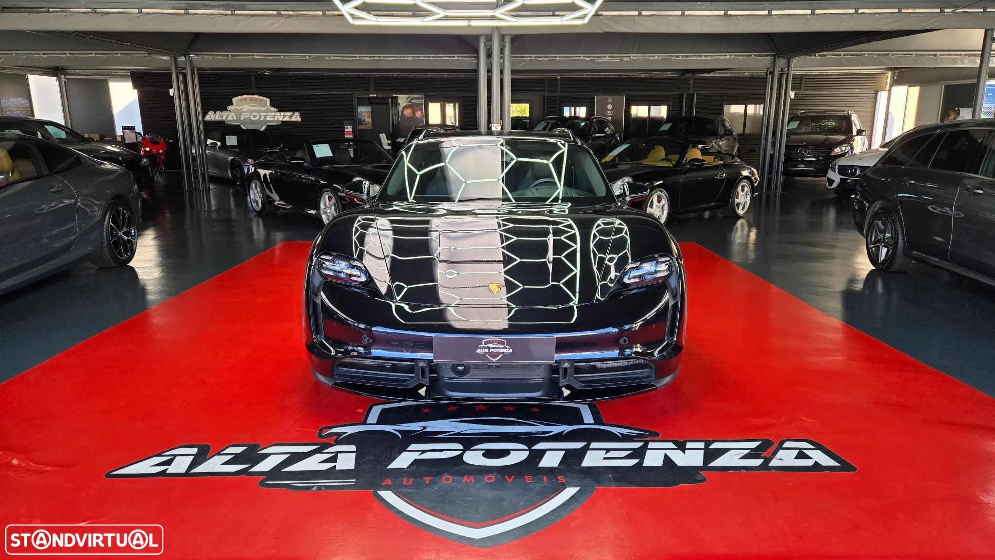 Porsche Taycan Cross Turismo Turbo - 1