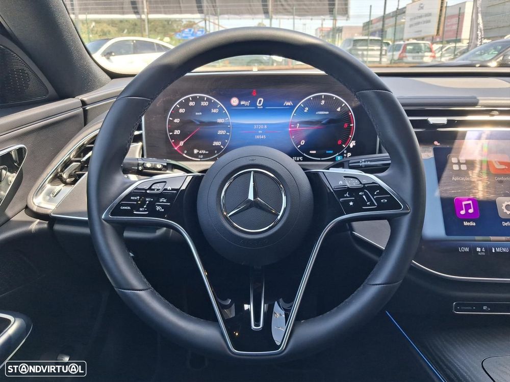 Mercedes-Benz E 220 d Avantgarde - 21