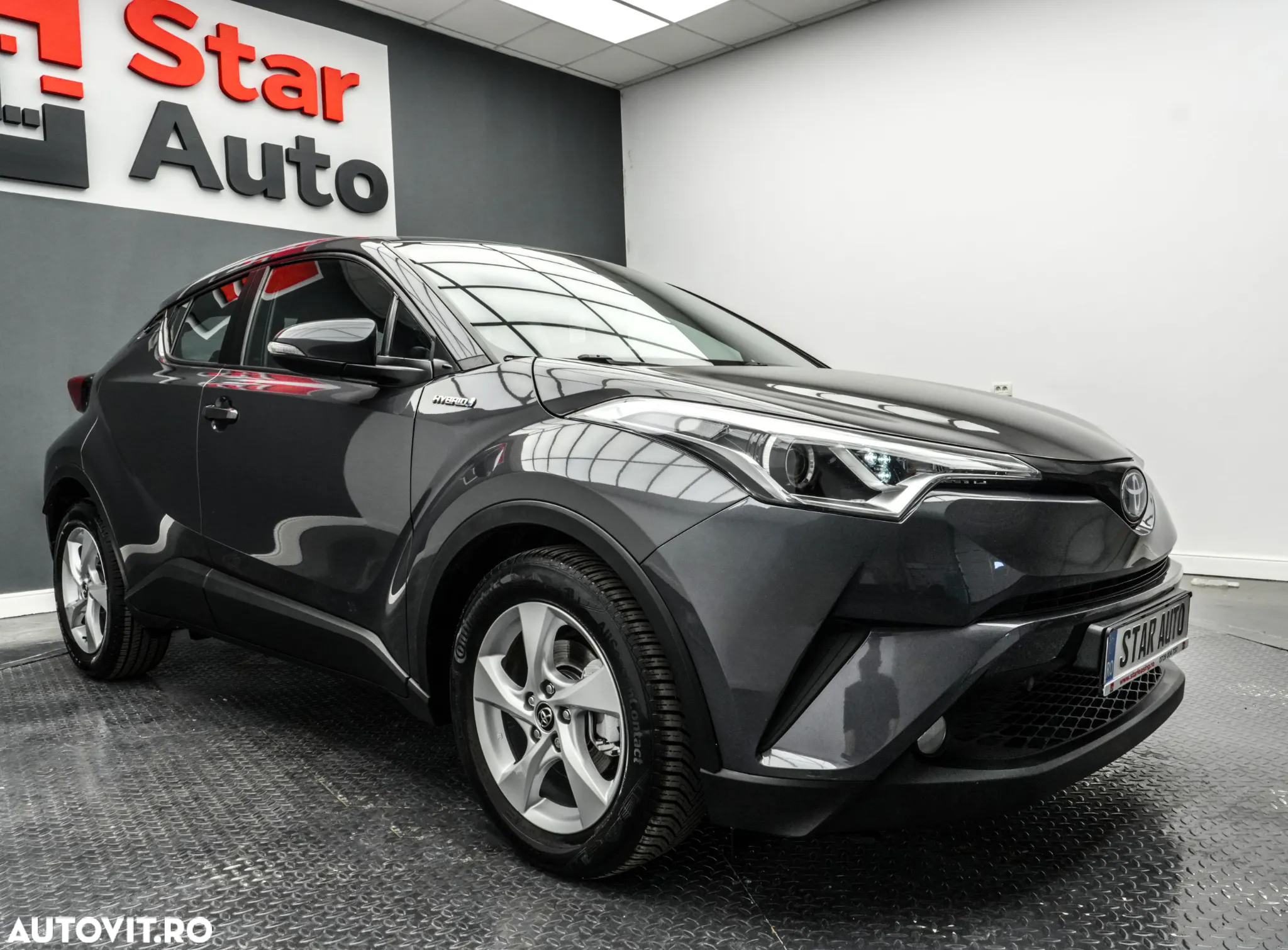 Toyota C-HR 1.8 HSD 4x2 CVT C-lassy - 3