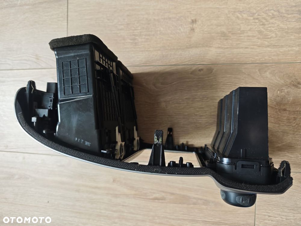 Panel nawiewu Kia Sportage 2 - 4