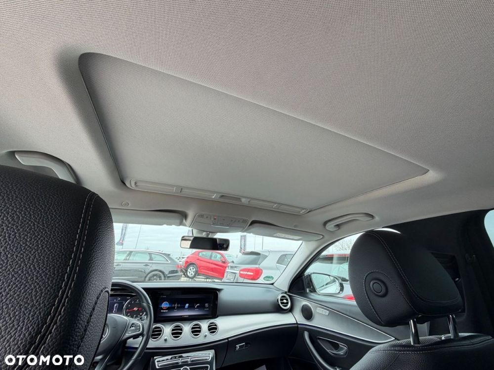 Mercedes-Benz Klasa E - 18