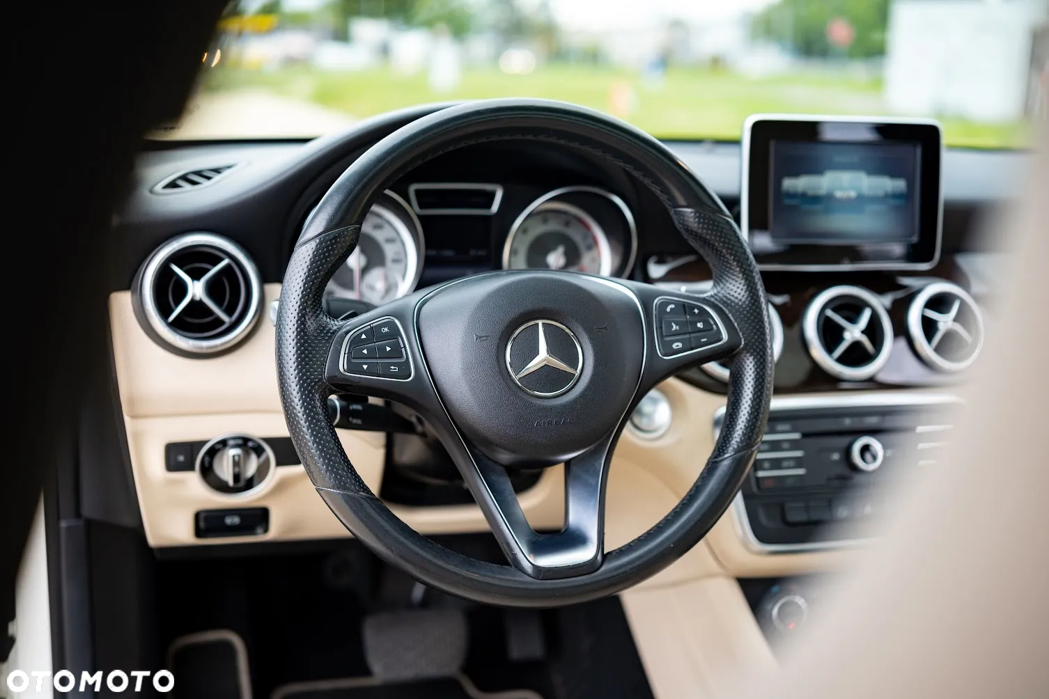 Mercedes-Benz CLA - 30