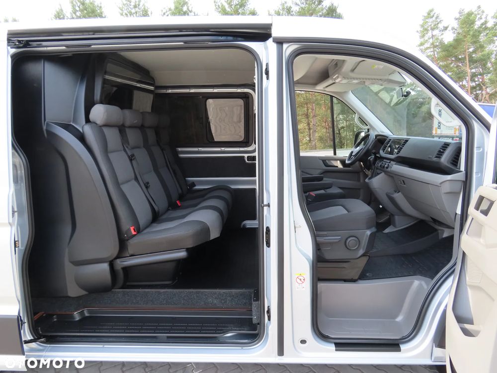 Volkswagen Crafter 35 BiTDI 2.0 177 KM AUTOMAT 6-Cio Os.+ 1036 Kg Ładowność MIXTO Indywidualna Zabudowa VIP, L2H1 Furgon Blaszak, 5905 mm Dł, FULL LED, DRZWI PRZESUWNE Z OBU STRON, HAK 3000 Kg, Rozstaw Osi 3665 mm, Stan Wizualny I Techniczny NOWY Tak Jak Z Taśmy Produkcyjnej Gotowy Dostępny OKAZJA POLECAM - 19