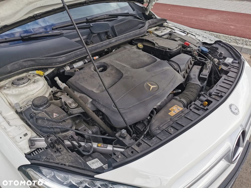 Mercedes-Benz GLA - 22