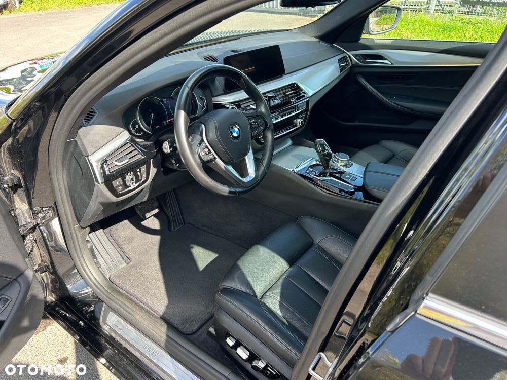BMW Seria 5 520d Luxury Line - 8