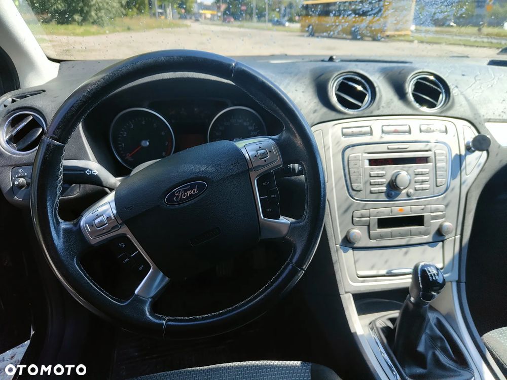 Ford Mondeo - 4