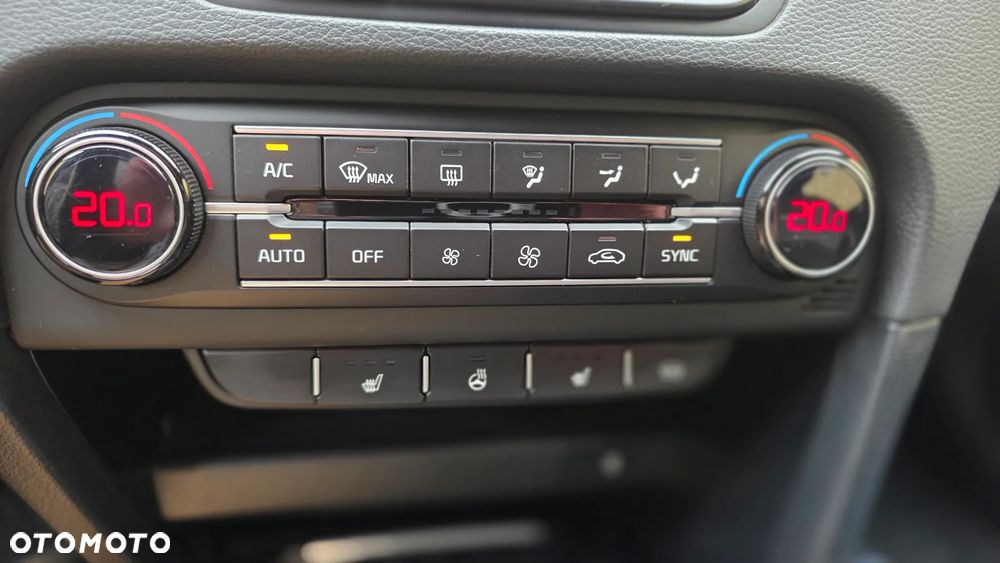 Kia ProCeed - 27