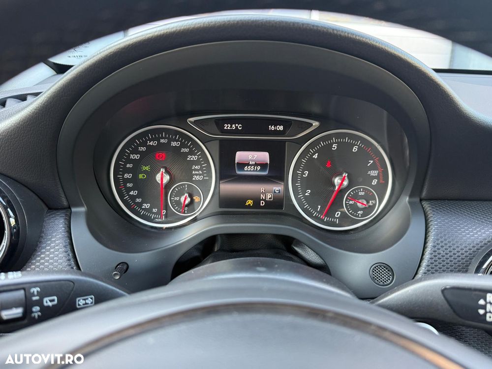 Mercedes-Benz A 160 7G-DCT - 14