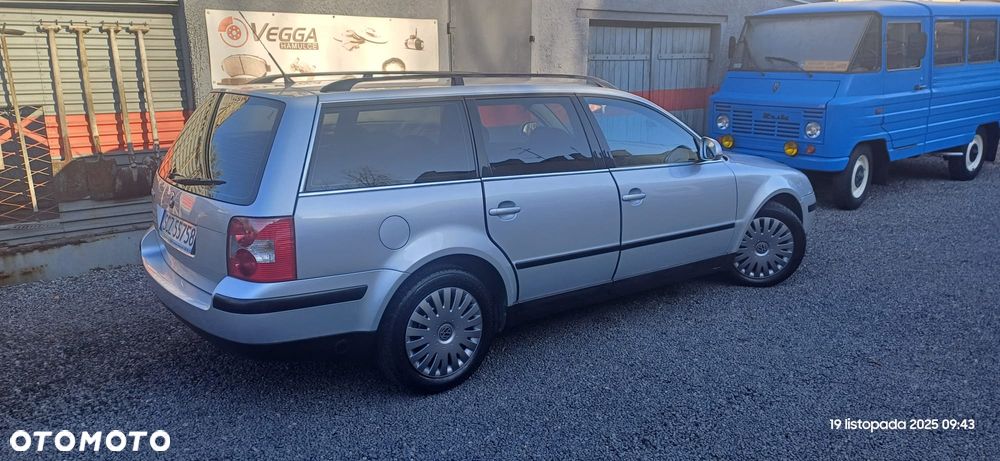 Volkswagen Passat 1.6 - 1