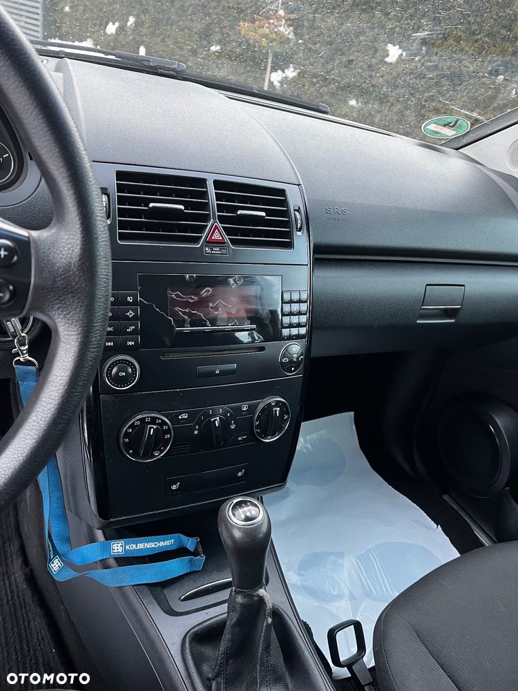 Mercedes-Benz Klasa A 150 Avantgarde Edition 10 - 13