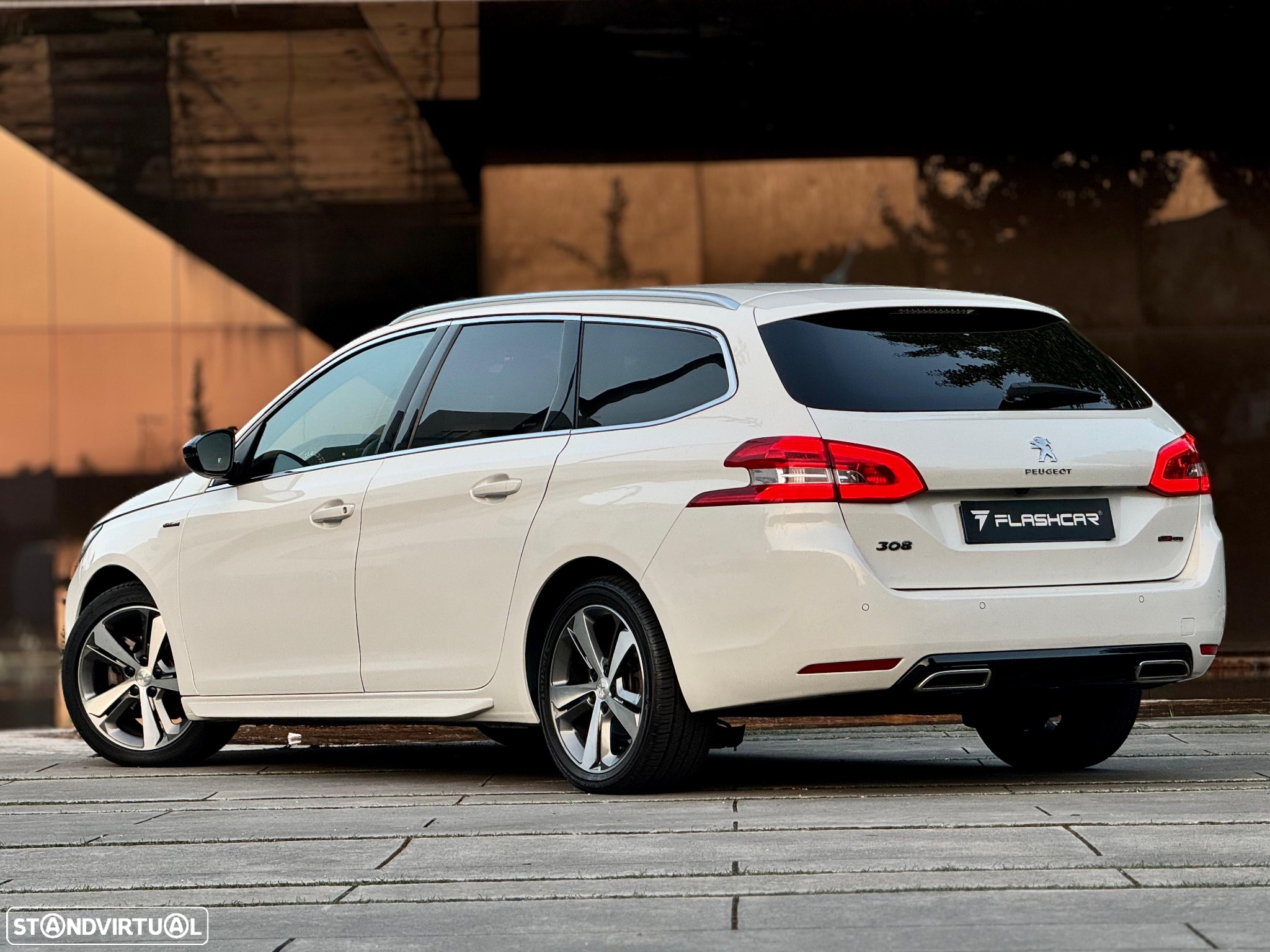 Peugeot 308 SW 1.5 BlueHDi GT Line - 3