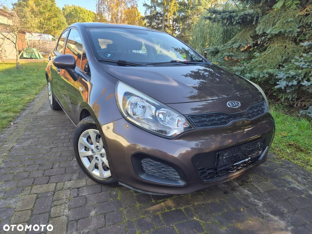 Kia Rio 2012 photo 2